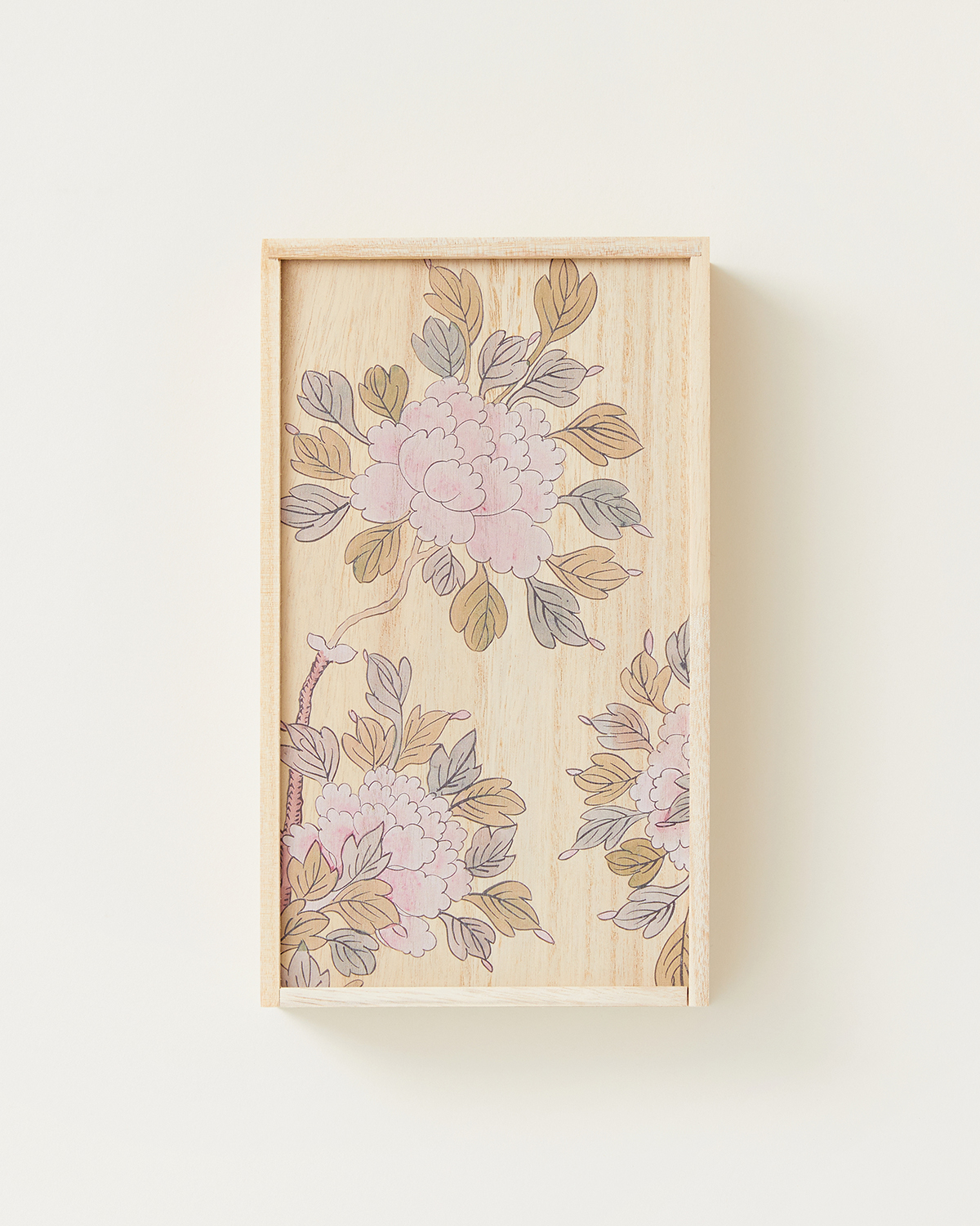 Korean_peony_wooden_box